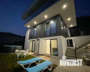 Дом 255м&sup2;, 3-этажный, посуточно, 