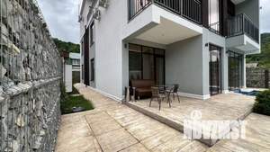 Дом 360м&sup2;, 3-этажный, посуточно, 