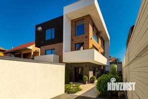 Коттедж 320м², 3-этажный, на длительный срок, 