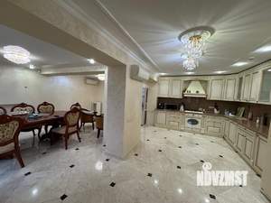 Дом 800м², 3-этажный, на длительный срок, 