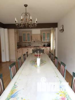 Дом 550м², 3-этажный, посуточно, 