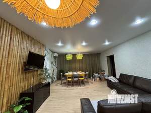 Дом 150м², 2-этажный, на длительный срок, 