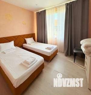 Дом 300м², 2-этажный, посуточно, 