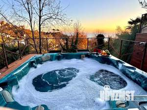 Дом 102м&sup2;, 3-этажный, посуточно, 