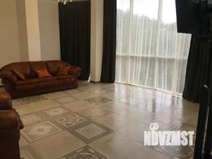 Дом 300м², 3-этажный, посуточно, 