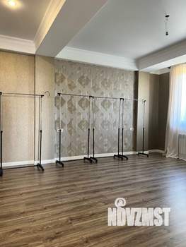 Коттедж 100м², 2-этажный, на длительный срок, 