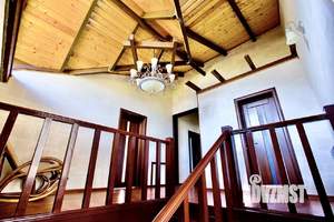 Коттедж 233м², 3-этажный, на длительный срок, 