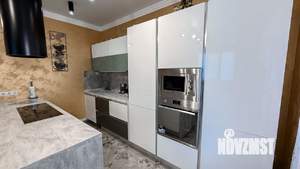 Коттедж 200м&sup2;, 3-этажный, на длительный срок, 