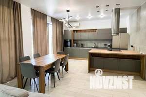 Дом 190м&sup2;, 2-этажный, посуточно, 