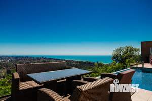 Дом 250м&sup2;, 2-этажный, посуточно, 