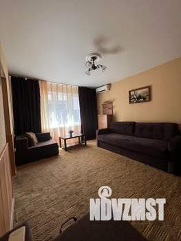 Дом 40м&sup2;, 2-этажный, посуточно, 