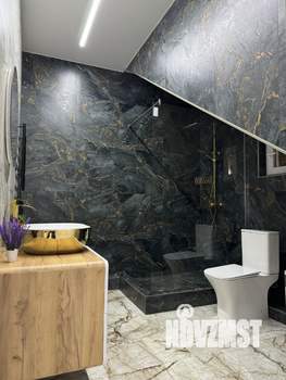 Коттедж 300м&sup2;, 3-этажный, на длительный срок, 