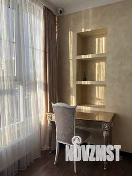 Дом 180м&sup2;, 12-этажный, посуточно, 