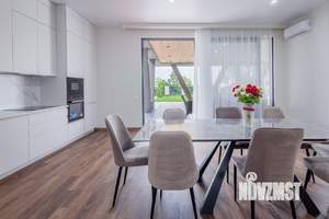 Дом 390м², 2-этажный, на длительный срок, 