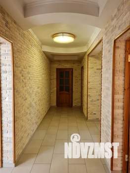 Дом 300м², 2-этажный, посуточно, 