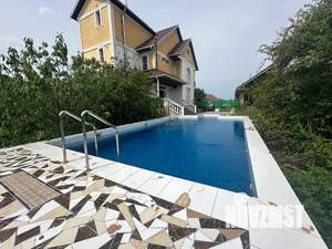 Дом 320м&sup2;, 3-этажный, посуточно, 