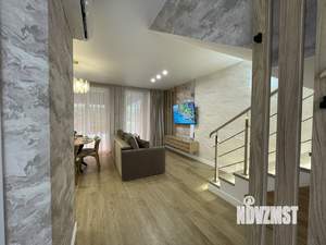 Таунхаус 150м², 3-этажный, на длительный срок, 