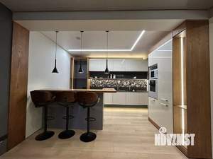 Дом 250м², 3-этажный, на длительный срок, 