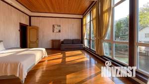 Дом 220м&sup2;, 2-этажный, посуточно, 