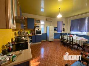 Дом 360м², 2-этажный, посуточно, 