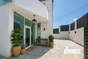 Дом 230м&sup2;, 3-этажный, посуточно, 