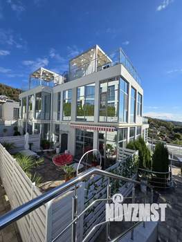 Таунхаус 130м², 3-этажный, на длительный срок, 