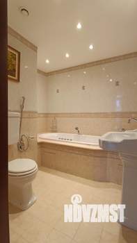 Коттедж 1090м², 3-этажный, на длительный срок, 