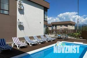 Дом 290м&sup2;, 2-этажный, посуточно, 