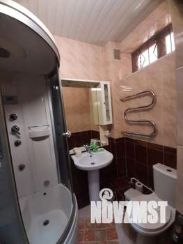 Дом 280м&sup2;, 3-этажный, посуточно, 