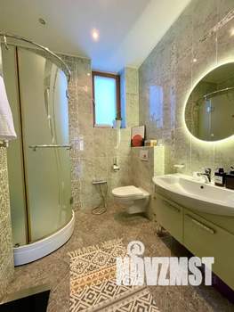 Дом 340м&sup2;, 2-этажный, посуточно, 