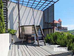 Дом 200м², 2-этажный, на длительный срок, 