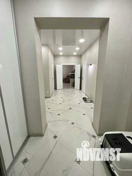 Дом 240м², 2-этажный, на длительный срок, 