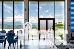 Дом 800м&sup2;, 3-этажный, посуточно, 