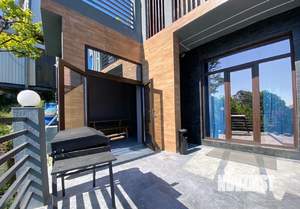 Дом 250м², 3-этажный, посуточно, 