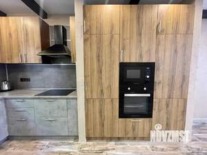 Коттедж 210м², 2-этажный, на длительный срок, 