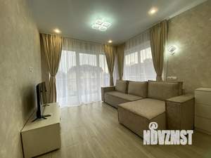 Дом 255м&sup2;, 3-этажный, посуточно, 