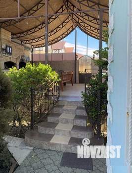 Дом 200м&sup2;, 2-этажный, на длительный срок, 