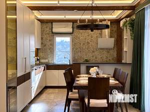 Коттедж 180м&sup2;, 2-этажный, на длительный срок, 