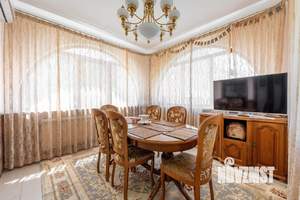 Дом 315м², 3-этажный, посуточно, 