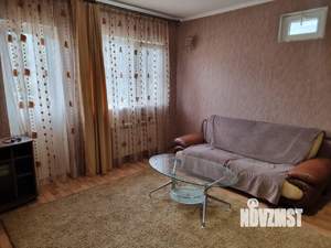 Дом 100м&sup2;, 3-этажный, на длительный срок, 