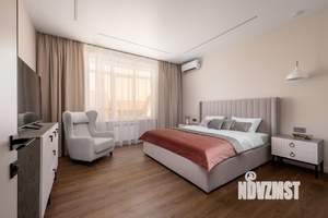 Коттедж 360м², 3-этажный, на длительный срок, 