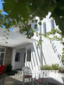 Дом 40м&sup2;, 2-этажный, посуточно, 