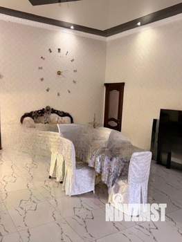 Коттедж 300м&sup2;, 3-этажный, на длительный срок, 