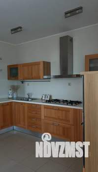 Дом 300м², 3-этажный, посуточно, 