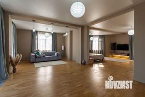 Коттедж 400м², 3-этажный, на длительный срок, 