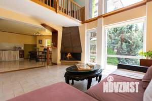 Дом 250м&sup2;, 3-этажный, посуточно, 