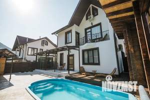 Дом 300м², 3-этажный, посуточно, 