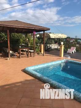 Дом 320м&sup2;, 3-этажный, посуточно, 