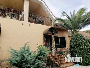 Коттедж 250м², 4-этажный, на длительный срок, 