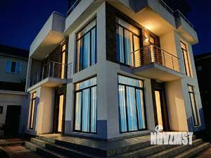 Дом 240м&sup2;, 3-этажный, посуточно, 